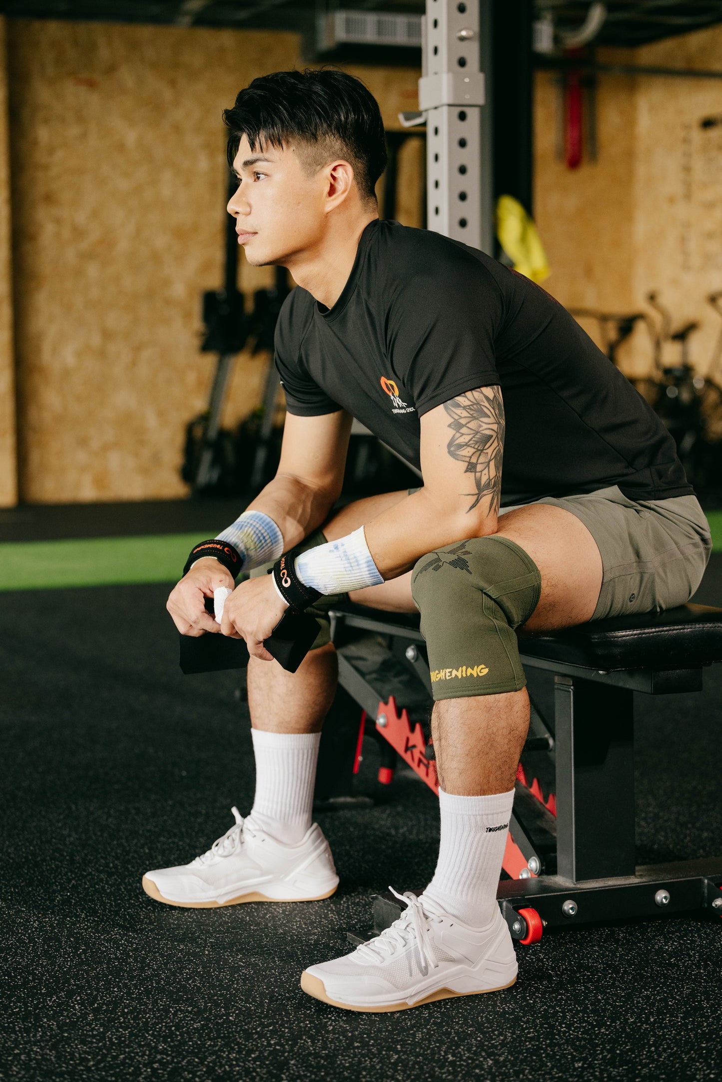 力煉TOUGHENING  5mm護膝Knee Sleeves