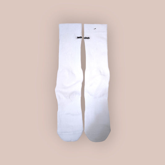 【力煉】Toughening Crew Socks 刺繡白色中長訓練襪(半腿)